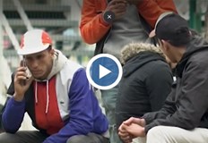 Бежанците пътуват по Балканския маршрут в търсене на безопасност и