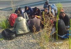 Всички са мъже от 13 до 30 години представящи се