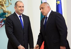 Единственият шанс за редовно правителство е с програмен кабинет с