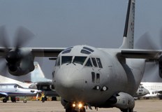 На борда бяха още неговата майка и медицински екип от