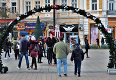 Най много сред имениците са мъжете наречени Христо3500 русенци празнуват имен