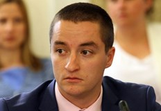 По скоро няма да има правителство въпреки че на някои хора