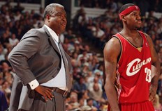 Той бе и първият старши треньор на ЛеБрон ДжеймсДвукратният участник