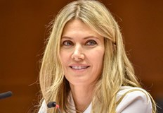 Бившият заместник председател на Европейския парламент е потвърдила че е предоставила