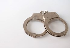 Оказало се че звъни на непознати бил с лека умствена