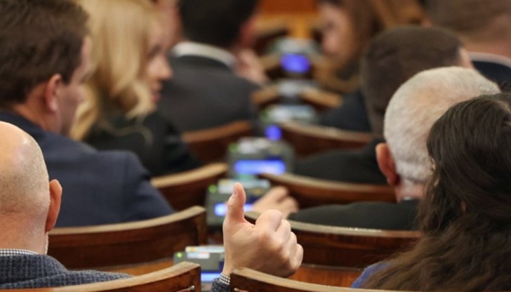 Депутатите обсъдиха удължаването на Бюджет 2022