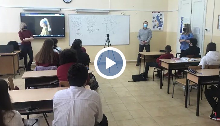 Реализирани през настоящата учебна година са 66 паралелки, в които обаче има 240 свободни места