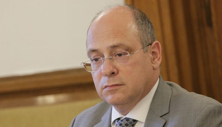 Това съобщи вицепремиерът и министър на труда и социалната политика Лазар Лазаров след заседанието на Националния съвет за тристранно сътрудничество Това съобщи вицепремиерът и министър на труда и социалната политика Лазар Лазаров след заседанието на Националния съвет за тристранно сътрудничество