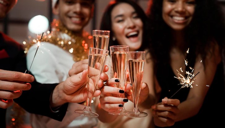 Устройство улавя изхвърления от организма CO2 и го връща в системата освежен, като елиминира вредните газове в кръвта