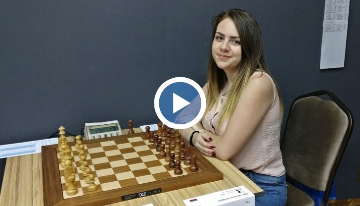 Идеята на световната шампионка по шахмат е да се съберат средства за изграждането на символ на талантливите деца