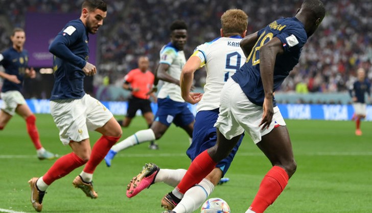 Опасност от "камилски грип" във френския тим преди финала Опасност от "камилски грип" във френския тим преди финала