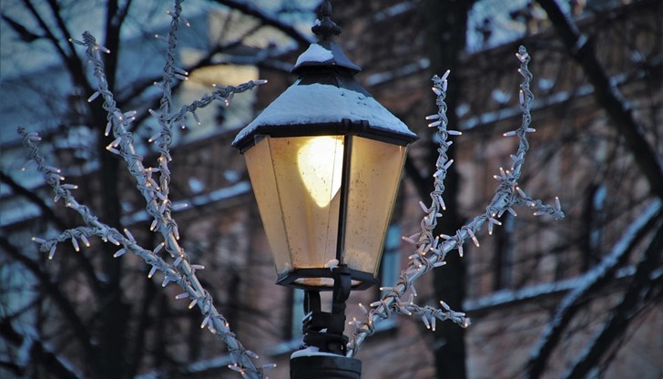 С LED лампи е и следващият участък - от кръстовището с улица „Околчица“ до кръстовището с улица „Юндола“