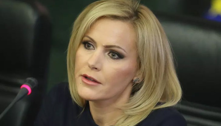 Според НК подобно деяние, ако е умишлено, се наказва с лишаване от свобода до две години Според НК подобно деяние, ако е умишлено, се наказва с лишаване от свобода до две години