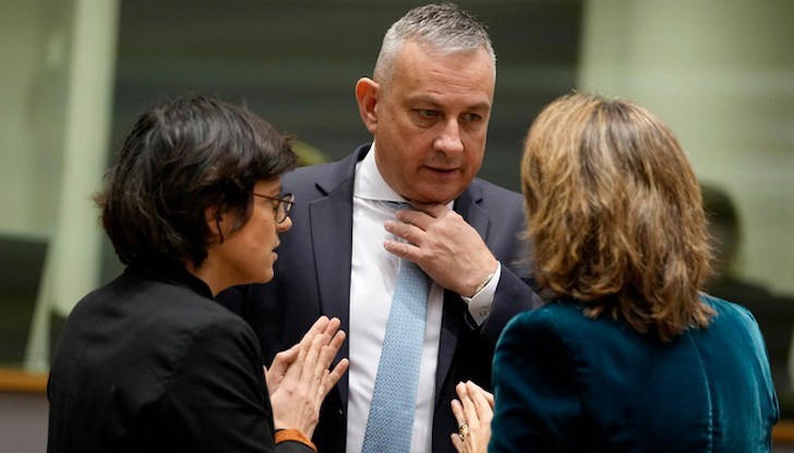 Опитът за договаряне на подобен таван миналата седмица се провали Опитът за договаряне на подобен таван миналата седмица се провали