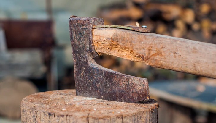 Непълнолетният извършител е задържан за срок от 24 часа Непълнолетният извършител е задържан за срок от 24 часа