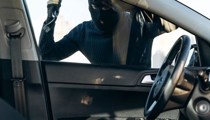 Извършителят е направил пълни самопризнания Извършителят е направил пълни самопризнания