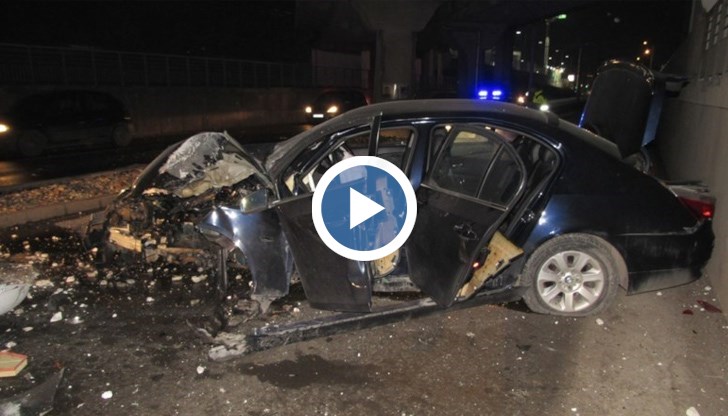 Спътникът му като по чудо е без драскотина, а шофьорът е откаран в болница със счупен крак