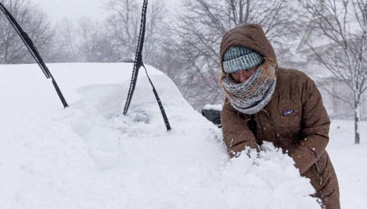 Най-малко 38 са загиналите от снежната буря Най-малко 38 са загиналите от снежната буря