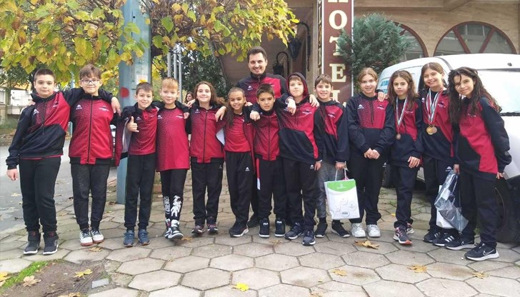 Състезателите от клуба спечелиха един златен, 1 бронзов и 5 сребърни медала