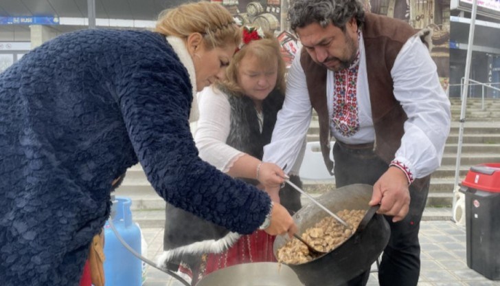 Само на трийсетина километра от Русе, в село Бабово, организират фестивал на зелевата чорба
