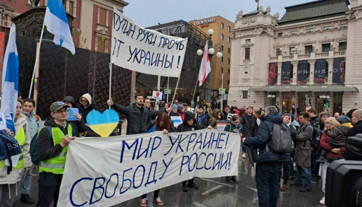 Полицията не позволи на демонстрантите да се приближат до сградата на руското посолство