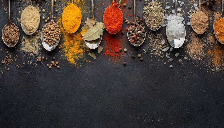 Хипократ и Авицена са писали за куркумата. Още тогава известни учени и лекари са знаели, че тя е безценна Хипократ и Авицена са писали за куркумата. Още тогава известни учени и лекари са знаели, че тя е безценна