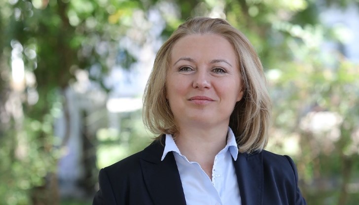 С кандидатурата на Надежда Йорданова щяло да бъде показано уважение към по-малкия коалиционен партньор