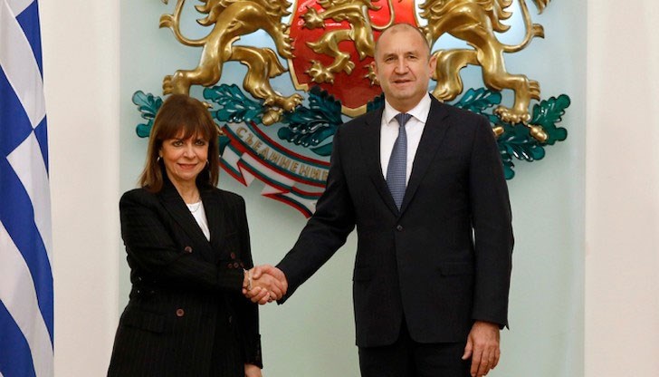 Орденът е присъден на Катерина Сакеларопулу за заслугите ѝ за развитието на двустранните отношения между двете държави