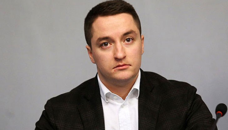 Бил съм яростен критик на ГЕРБ, но такова нещо като сега не съм виждал, коментира Божанков Бил съм яростен критик на ГЕРБ, но такова нещо като сега не съм виждал, коментира Божанков