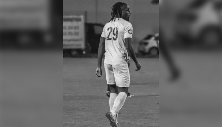 22-годишният нападател е застрелян с огнестрелно оръжие