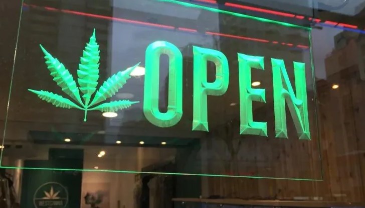 Очаква се дълга опашка от желаещи да си закупят "трева"