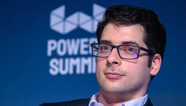 В началото на януари очакваме финалното решение на Европейския парламент, заяви служебният заместник министър-председател по управление на европейските средства