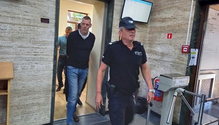 Обещавал прекрасен семеен живот в Гамбия Обещавал прекрасен семеен живот в Гамбия