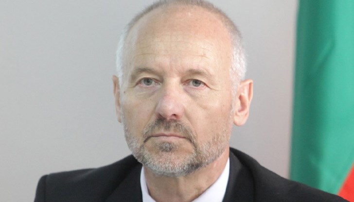 Проф. Тагарев смята, че благодарение на Украйна към момента няма заплаха войната да се разпростре и в други страни Проф. Тагарев смята, че благодарение на Украйна към момента няма заплаха войната да се разпростре и в други страни