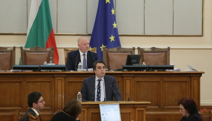 ПП иска баби и дядовци след 6-ия месец от раждането на внучето си да ползват своеобразен отпуск по "майчинство" ПП иска баби и дядовци след 6-ия месец от раждането на внучето си да ползват своеобразен отпуск по "майчинство"