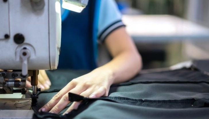 Бизнесът сви наемането на хора заради очаквана рецесия