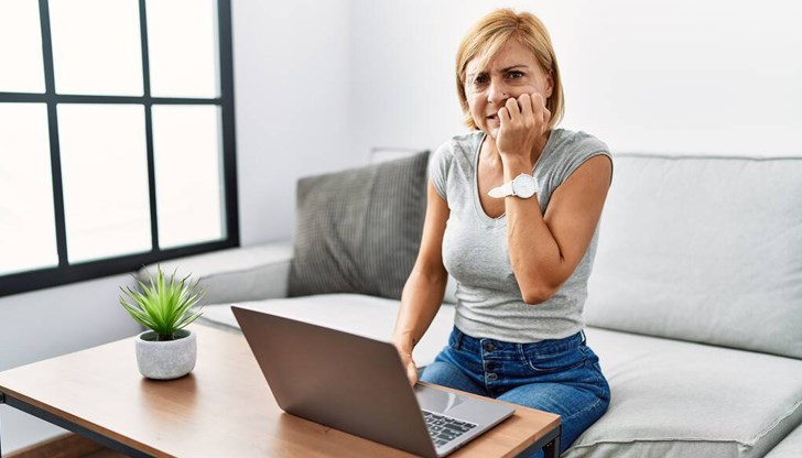 Тази фобия има реални телесни симптоми, като силно сърцебиене, изпотяване, световъртеж, главоболие, гадене