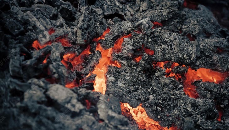 Изригването е предизвикало цунами с височина около метър-метър и половина Изригването е предизвикало цунами с височина около метър-метър и половина