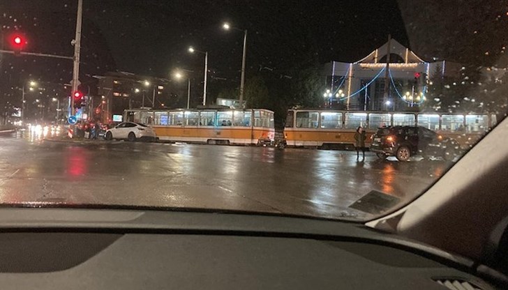 Няма затруднения в движението на трамваите, казаха от Центъра за градска мобилност