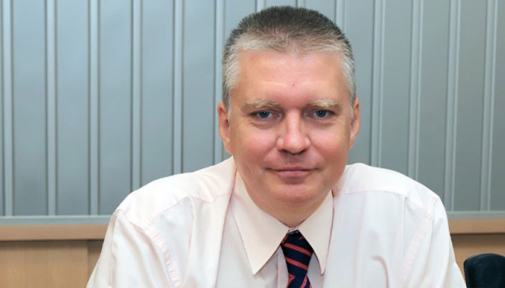 Хората, срещу които президентът излезе с вдигнат юмрук, изведнъж му станаха приятели, заяви комуникационният експерт Хората, срещу които президентът излезе с вдигнат юмрук, изведнъж му станаха приятели, заяви комуникационният експерт