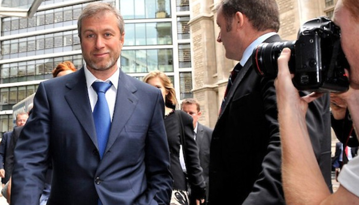 Роман Абрамович е загубил 9,3 милиарда долара, а богатството му