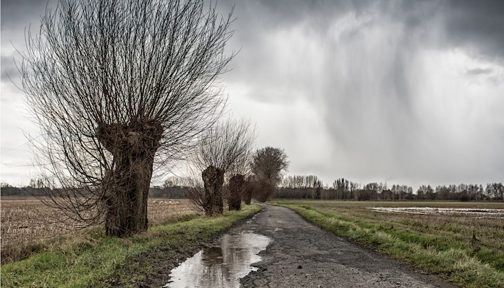 През деня ще е почти без валежиДнес времето ще се