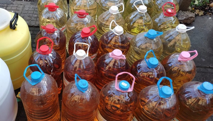 Алкохолът е открит при четири проверки на частни домове в