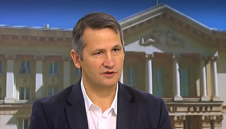 Габровски е отличен специалист в своята професия, но тук става