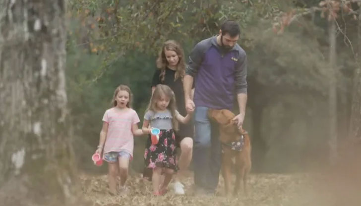 Домашният любимец се превръща в герой само за денИстория с