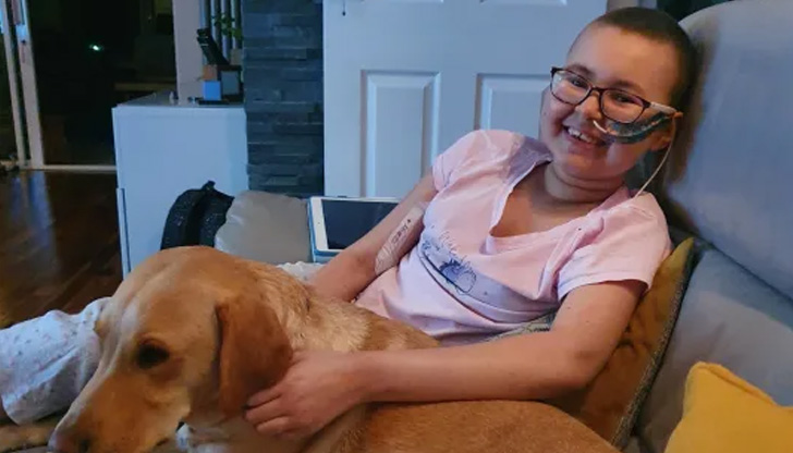 Пациентката е на 13 години и е от ЛестърНелечима форма