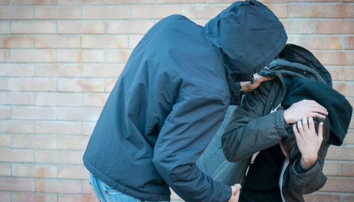 Битото дете е по-голямо от насилника си – на 13