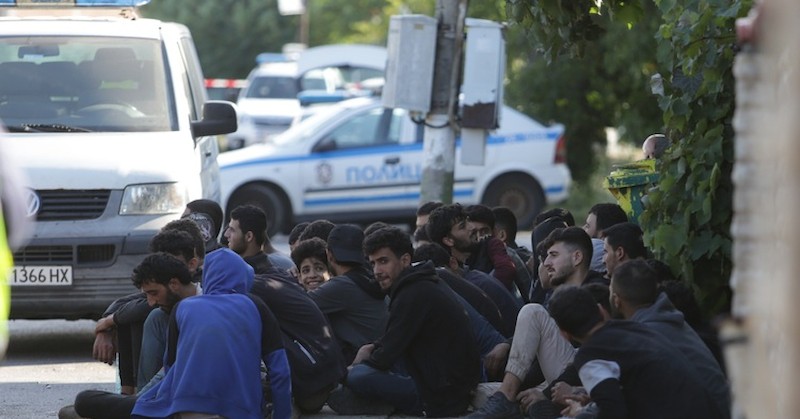 Установените мигранти в незаконен престой във вътрешността на страната до