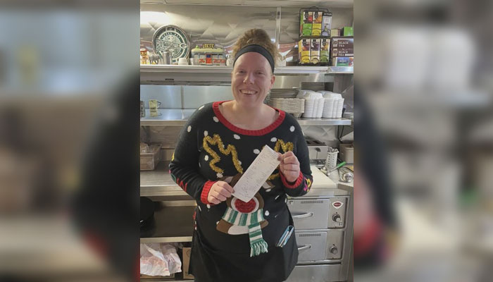 Кали Блу сподели, че ще използва парите, за да изхранва