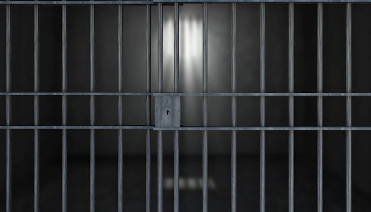 Мъжът е издъхнал след транспортиране между 3 градаОкръжната прокуратура в